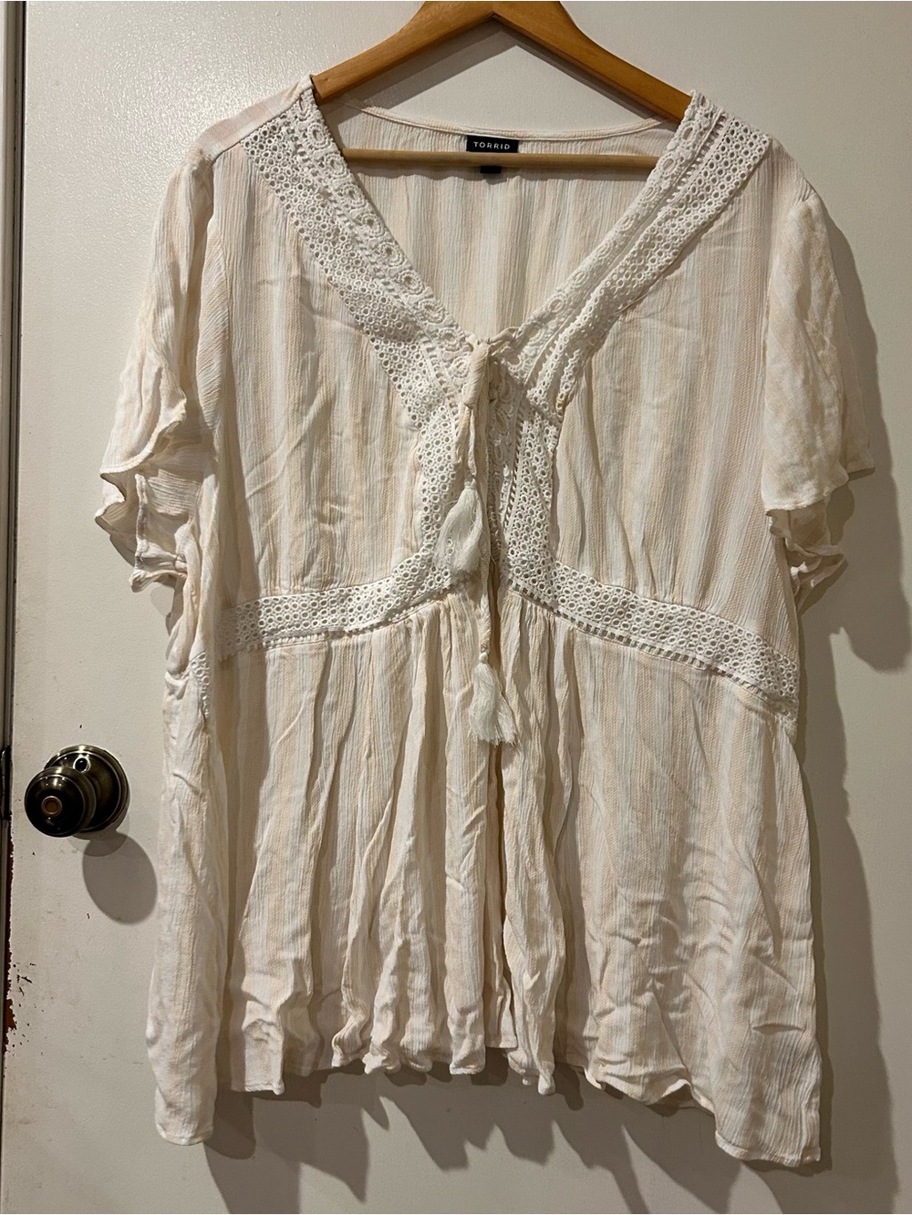 torrid butter cream stripes Crochet-Trim Boho babydoll tops plus size 4 (26)